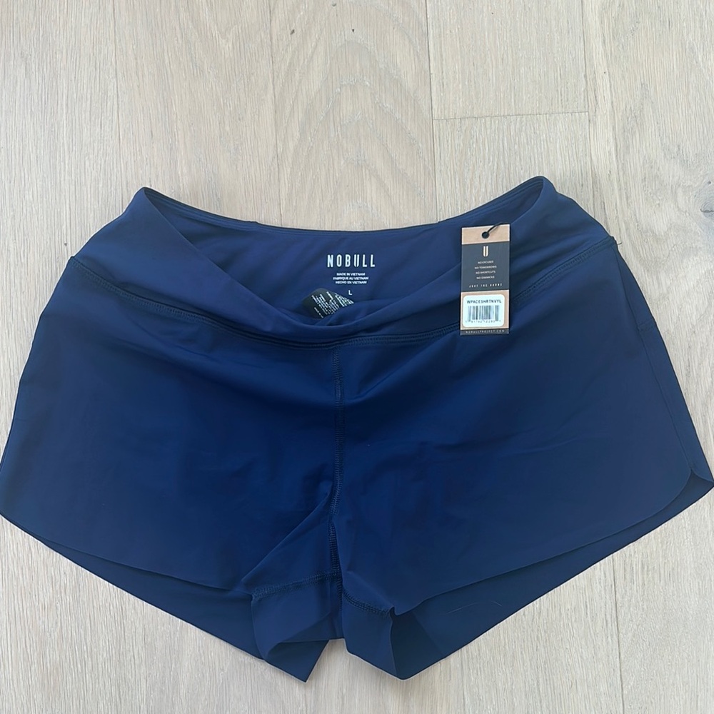 NOBULL Women's Pace Shorts in Navy large Brand new with tags